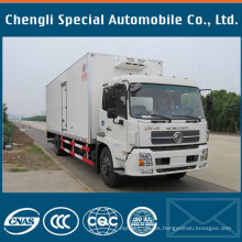 Dongfeng Tianjin DFAC 4X2 4700mm Carro de carro del refrigerador con distancia entre ejes